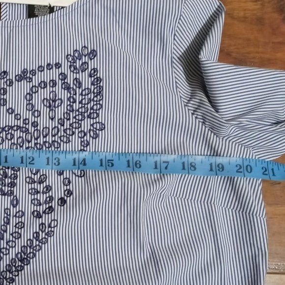 Liz clairbone blouse size small - Picture 10 of 11